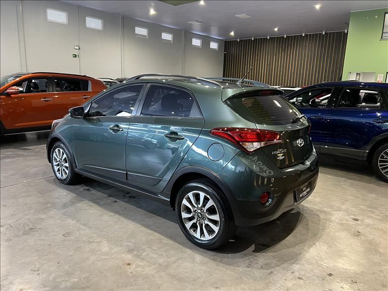 HYUNDAI HB20X 1.6 16V Style 2016/2016 M&C AUTOMÓVEIS CAXIAS DO SUL / Carros no Vale