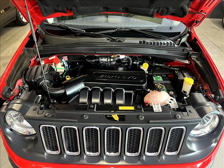 JEEP RENEGADE 1.8 16V Longitude 2016/2016 M&C AUTOMÓVEIS CAXIAS DO SUL / Carros no Vale