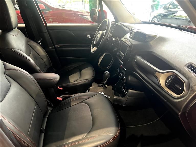 JEEP RENEGADE 1.8 16V Longitude 2016/2016 M&C AUTOMÓVEIS CAXIAS DO SUL / Carros no Vale
