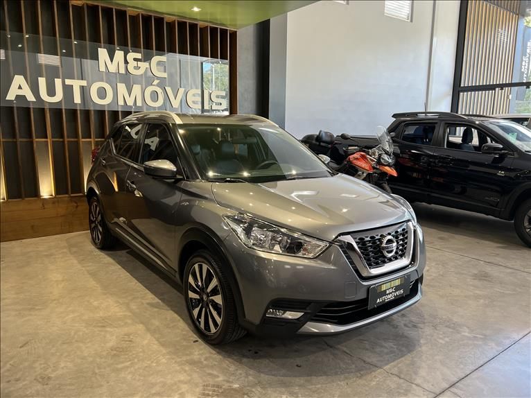 NISSAN KICKS 1.6 16V SL 2016/2017 M&C AUTOMÓVEIS CAXIAS DO SUL / Carros no Vale