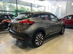NISSAN KICKS 1.6 16V SL 2016/2017 M&C AUTOMÓVEIS CAXIAS DO SUL / Carros no Vale