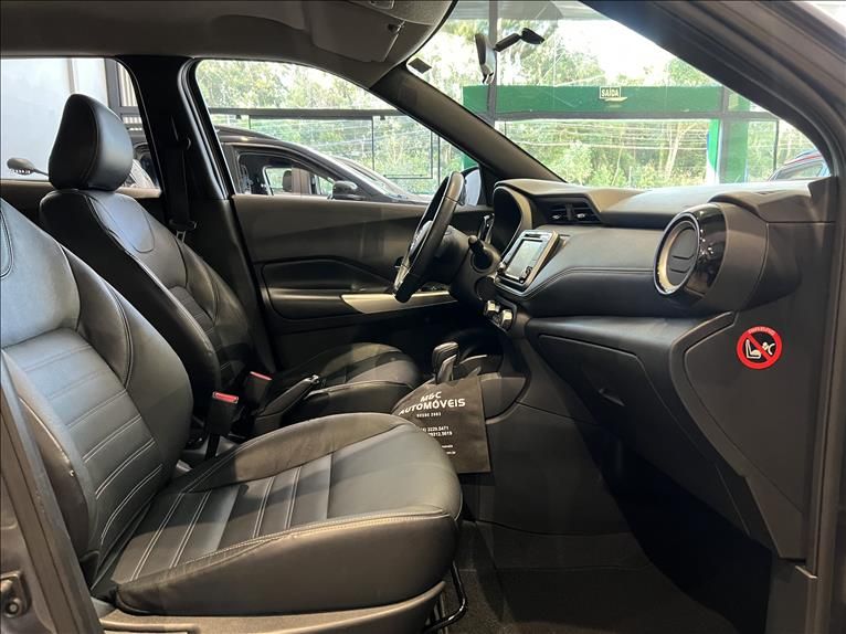 NISSAN KICKS 1.6 16V SL 2016/2017 M&C AUTOMÓVEIS CAXIAS DO SUL / Carros no Vale