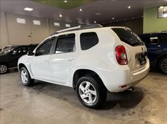 RENAULT DUSTER 1.6 Dynamique 4X2 16V 2013/2014 M&C AUTOMÓVEIS CAXIAS DO SUL / Carros no Vale