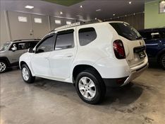 RENAULT DUSTER 1.6 Dynamique 4X2 16V 2015/2016 M&C AUTOMÓVEIS CAXIAS DO SUL / Carros no Vale