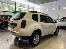 RENAULT DUSTER 1.6 Dynamique 4X2 16V 2015/2016 M&C AUTOMÓVEIS CAXIAS DO SUL / Carros no Vale