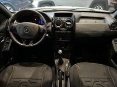 RENAULT DUSTER 1.6 Dynamique 4X2 16V 2015/2016 M&C AUTOMÓVEIS CAXIAS DO SUL / Carros no Vale