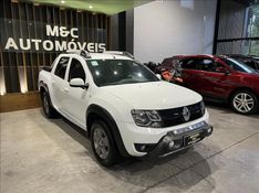 RENAULT DUSTER OROCH 1.6 16V Dynamique 2016/2017 M&C AUTOMÓVEIS CAXIAS DO SUL / Carros no Vale