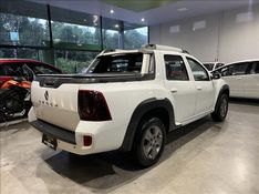 RENAULT DUSTER OROCH 1.6 16V Dynamique 2016/2017 M&C AUTOMÓVEIS CAXIAS DO SUL / Carros no Vale