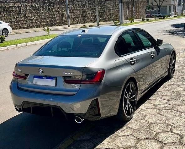 BMW 320I 2.0 16V TURBO FLEX M SPORT AUTOMÁTICO 2024/2024 FÁBIO BERNARDES PORTO ALEGRE / Carros no Vale