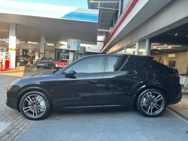PORSCHE CAYENNE 4.0 V8 GASOLINA TURBO COUPÉ AWD TIPTRONIC S 2022/2022 FÁBIO BERNARDES PORTO ALEGRE / Carros no Vale