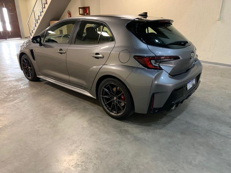 TOYOTA GR COROLLA 1.6 TURBO GASOLINA CIRCUIT GR-FOUR MANUAL 2024/2024 FÁBIO BERNARDES PORTO ALEGRE / Carros no Vale