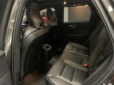 VOLVO XC60 2.0 T8 RECHARGE ULTIMATE DARK AWD GEARTRONIC 2022/2023 FÁBIO BERNARDES PORTO ALEGRE / Carros no Vale