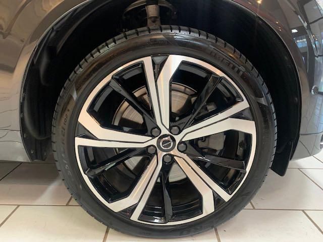 VOLVO XC60 2.0 T8 RECHARGE ULTIMATE DARK AWD GEARTRONIC 2022/2023 FÁBIO BERNARDES PORTO ALEGRE / Carros no Vale