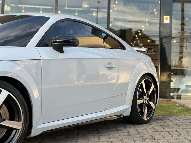 Audi Tt Rs 2.5 TFSI QUATTRO S Tronic 2020/2021 CONCEPT MOTORS PASSO FUNDO / Carros no Vale