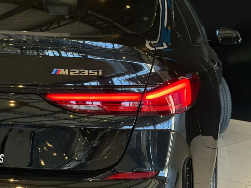 BMW M235i XDRIVE Gran CoupÃ© 2.0 Aut. 2020/2021 CONCEPT MOTORS PASSO FUNDO / Carros no Vale