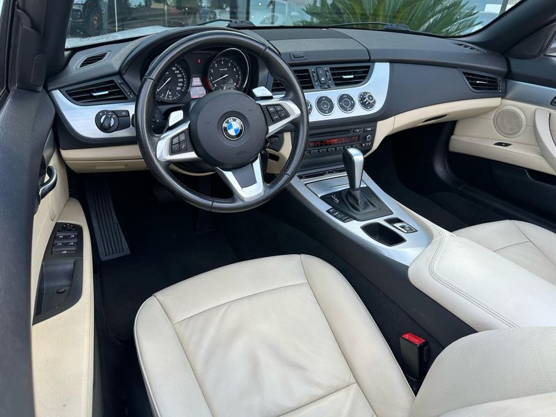 BMW Z4 Roadster SDRIVE 23i 2.5 24V 204cv 2p 2011/2012 CONCEPT MOTORS PASSO FUNDO / Carros no Vale