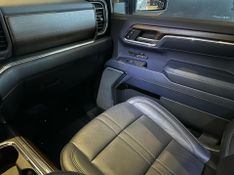 Chevrolet Silverado High Country 5.3 V8 AWD Aut. 2023/2024 CONCEPT MOTORS PASSO FUNDO / Carros no Vale