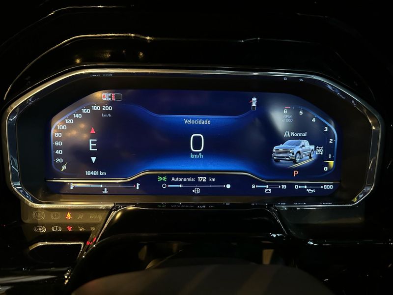 Chevrolet Silverado High Country 5.3 V8 AWD Aut. 2023/2024 CONCEPT MOTORS PASSO FUNDO / Carros no Vale