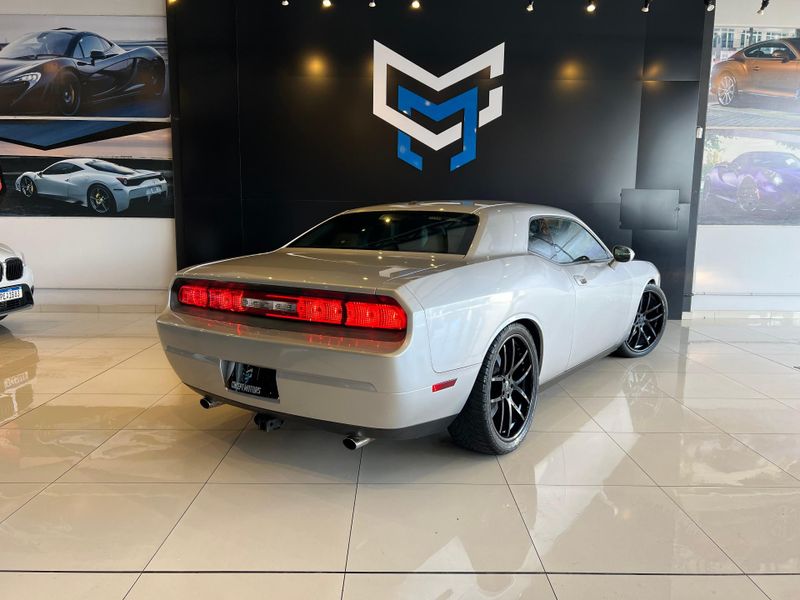 Dodge Challenger 3.5 SE V6 24V GASOLINA 2P AUTOMÃTICO 2009/2009 CONCEPT MOTORS PASSO FUNDO / Carros no Vale