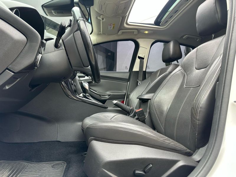 Ford Focus TITA/TITA Plus 2.0 Flex 5p Aut. 2017/2018 CONCEPT MOTORS PASSO FUNDO / Carros no Vale