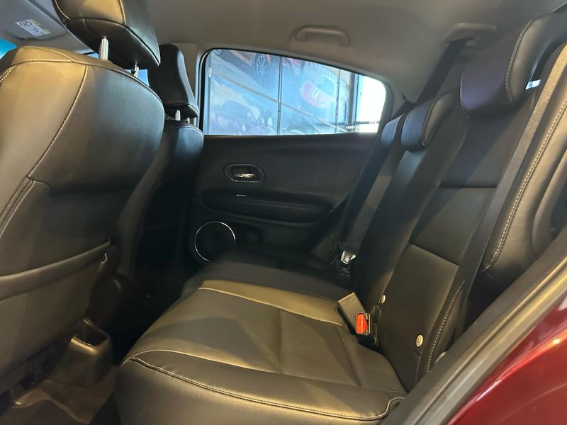 Honda HR-V Touring 1.8 Flexone 16V 5p Aut. 2017/2018 CONCEPT MOTORS PASSO FUNDO / Carros no Vale