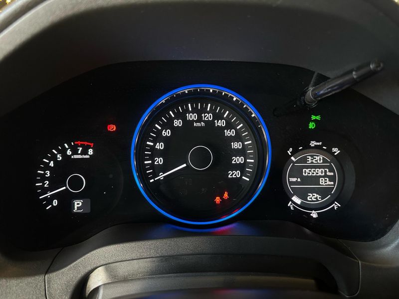 Honda HR-V Touring 1.8 Flexone 16V 5p Aut. 2017/2018 CONCEPT MOTORS PASSO FUNDO / Carros no Vale
