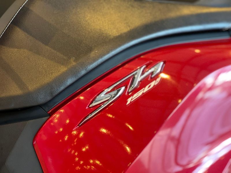 Honda Motos SH 150i 150i/DLX 2019/2019 CONCEPT MOTORS PASSO FUNDO / Carros no Vale