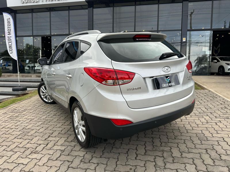Hyundai Ix35 GLS 2.0 16V 2WD Flex Aut. 2015/2016 CONCEPT MOTORS PASSO FUNDO / Carros no Vale