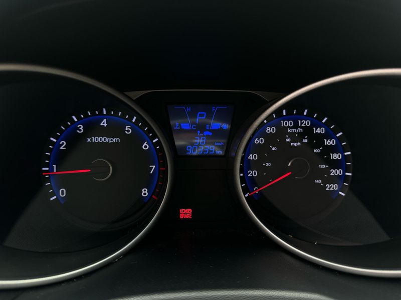 Hyundai Ix35 GLS 2.0 16V 2WD Flex Aut. 2015/2016 CONCEPT MOTORS PASSO FUNDO / Carros no Vale