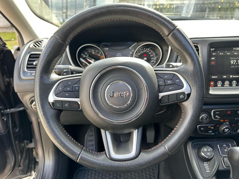 Jeep Compass TRAILHAWK 2.0 4×4 Dies 16V Aut. 2017/2018 CONCEPT MOTORS PASSO FUNDO / Carros no Vale