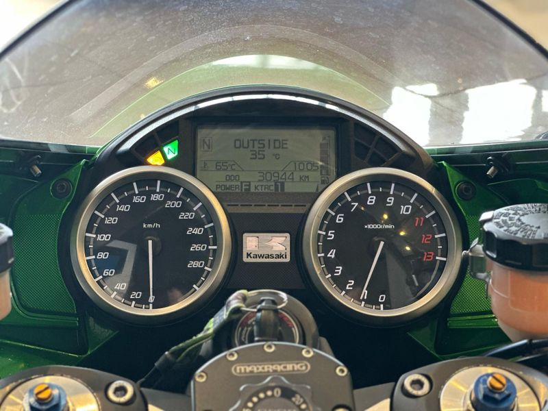 Kawasaki Ninja Zx 14R 30th Anniversary 2013/2014 CONCEPT MOTORS PASSO FUNDO / Carros no Vale