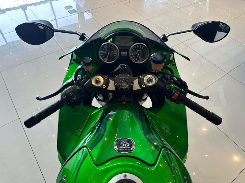 Kawasaki Ninja Zx 14R 30th Anniversary 2013/2014 CONCEPT MOTORS PASSO FUNDO / Carros no Vale