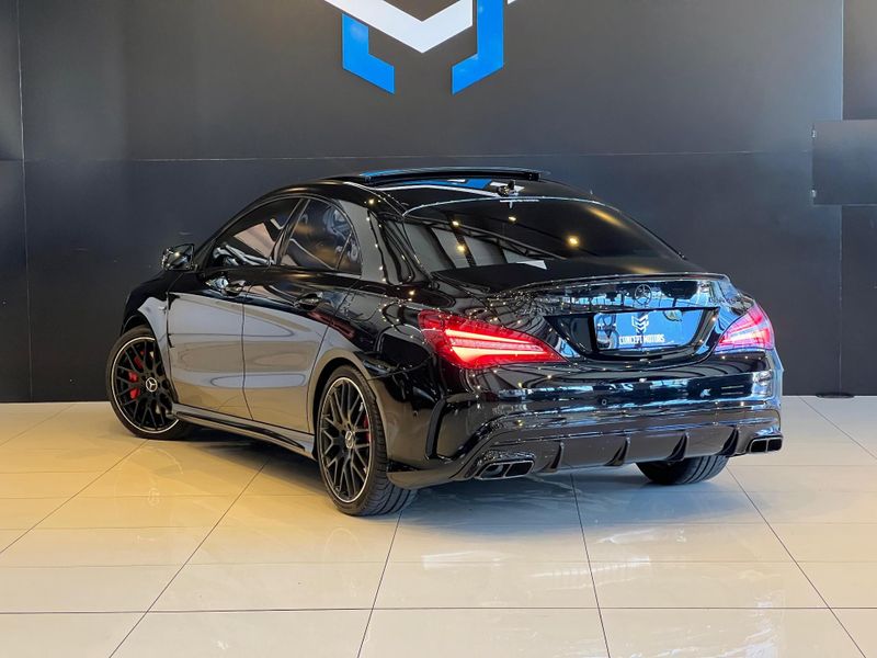 Mercedes-Benz Cla 45 AMG 4MATIC CGI 2.0 TB Aut. 2017/2018 CONCEPT MOTORS PASSO FUNDO / Carros no Vale