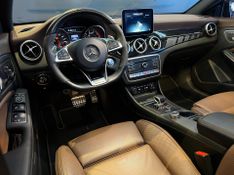 Mercedes-Benz Cla 45 AMG 4MATIC CGI 2.0 TB Aut. 2017/2018 CONCEPT MOTORS PASSO FUNDO / Carros no Vale