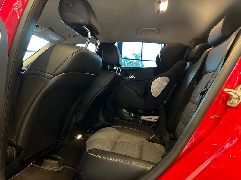 Mercedes-Benz Gla 200 Style 1.6 TB 16V/Flex Aut. 2017/2018 CONCEPT MOTORS PASSO FUNDO / Carros no Vale