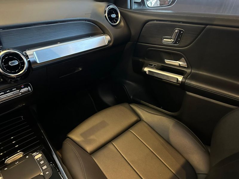 Mercedes-Benz GLB 200 Progressive 1.3 TB 16V Aut. 2021/2021 CONCEPT MOTORS PASSO FUNDO / Carros no Vale