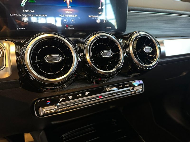 Mercedes-Benz GLB 200 Progressive 1.3 TB 16V Aut. 2021/2021 CONCEPT MOTORS PASSO FUNDO / Carros no Vale