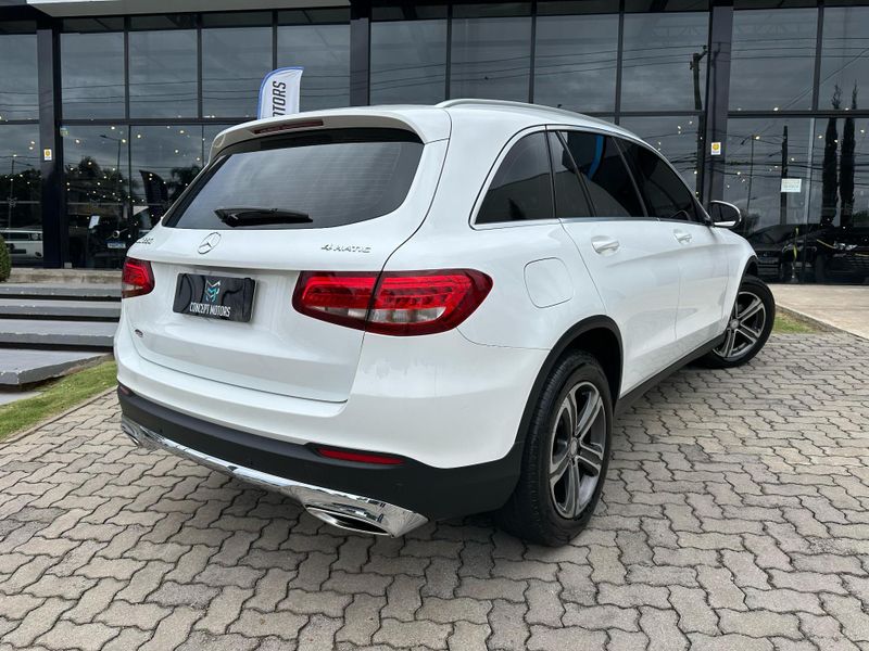 Mercedes-Benz GLC 250 4MATIC 2.0 TB 16V Aut. 2016/2016 CONCEPT MOTORS PASSO FUNDO / Carros no Vale
