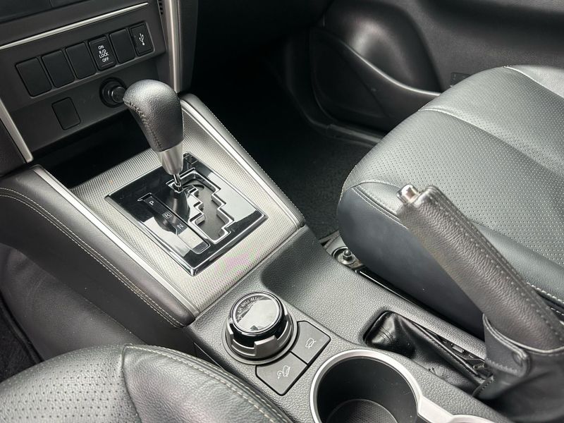 Mitsubishi L200 Triton Sport HPE 2.4 CD Diesel Aut. 2021/2022 CONCEPT MOTORS PASSO FUNDO / Carros no Vale