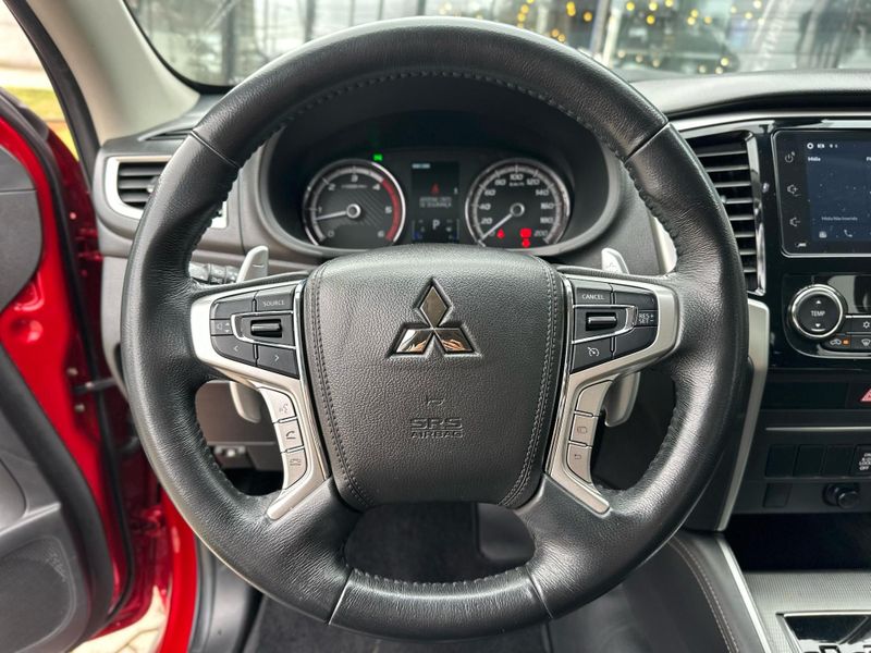 Mitsubishi L200 Triton Sport HPE 2.4 CD Diesel Aut. 2021/2022 CONCEPT MOTORS PASSO FUNDO / Carros no Vale