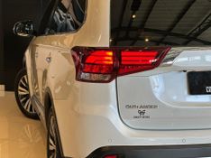 Mitsubishi Outlander HPE-S 2.2 Diesel 4×4 Aut. 2021/2022 CONCEPT MOTORS PASSO FUNDO / Carros no Vale