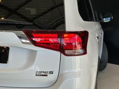 Mitsubishi Outlander HPE-S 2.2 Diesel 4×4 Aut. 2021/2022 CONCEPT MOTORS PASSO FUNDO / Carros no Vale