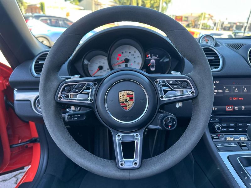 Porsche 718 Boxster GTS 4.0 400cv 2021/2021 CONCEPT MOTORS PASSO FUNDO / Carros no Vale