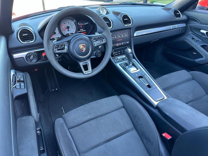 Porsche 718 Boxster GTS 4.0 400cv 2021/2021 CONCEPT MOTORS PASSO FUNDO / Carros no Vale