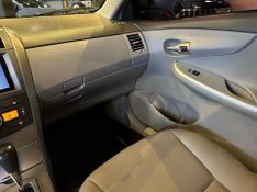 Toyota Corolla XEi 2.0 Flex 16V Aut. 2010/2011 CONCEPT MOTORS PASSO FUNDO / Carros no Vale