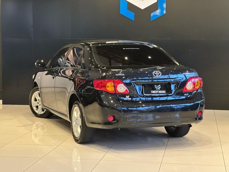 Toyota Corolla XEi 2.0 Flex 16V Aut. 2010/2011 CONCEPT MOTORS PASSO FUNDO / Carros no Vale