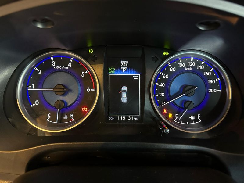 Toyota Hilux CD SRV 4×4 2.8 TDI Diesel Aut. 2018/2018 CONCEPT MOTORS PASSO FUNDO / Carros no Vale