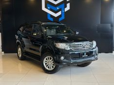 Toyota Hilux SW4 SR 4×2 2.7/ 2.7 Flex 16V Aut. 2012/2012 CONCEPT MOTORS PASSO FUNDO / Carros no Vale