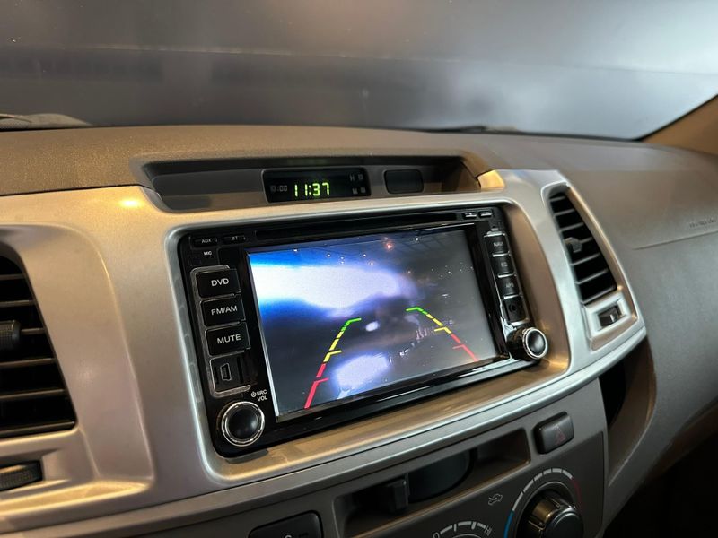 Toyota Hilux SW4 SR 4×2 2.7/ 2.7 Flex 16V Aut. 2012/2012 CONCEPT MOTORS PASSO FUNDO / Carros no Vale