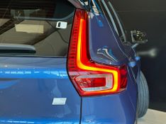 Volvo XC40 T-5 R-DESIGN 1.5 FWD (HÃ­brido) 2021/2021 CONCEPT MOTORS PASSO FUNDO / Carros no Vale